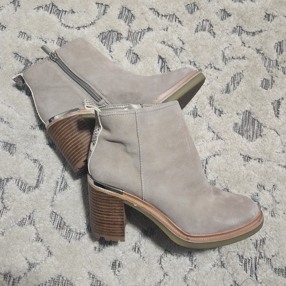 Vince Camuto Shoes - Vince Camuto Light Gray Heeled Boots
